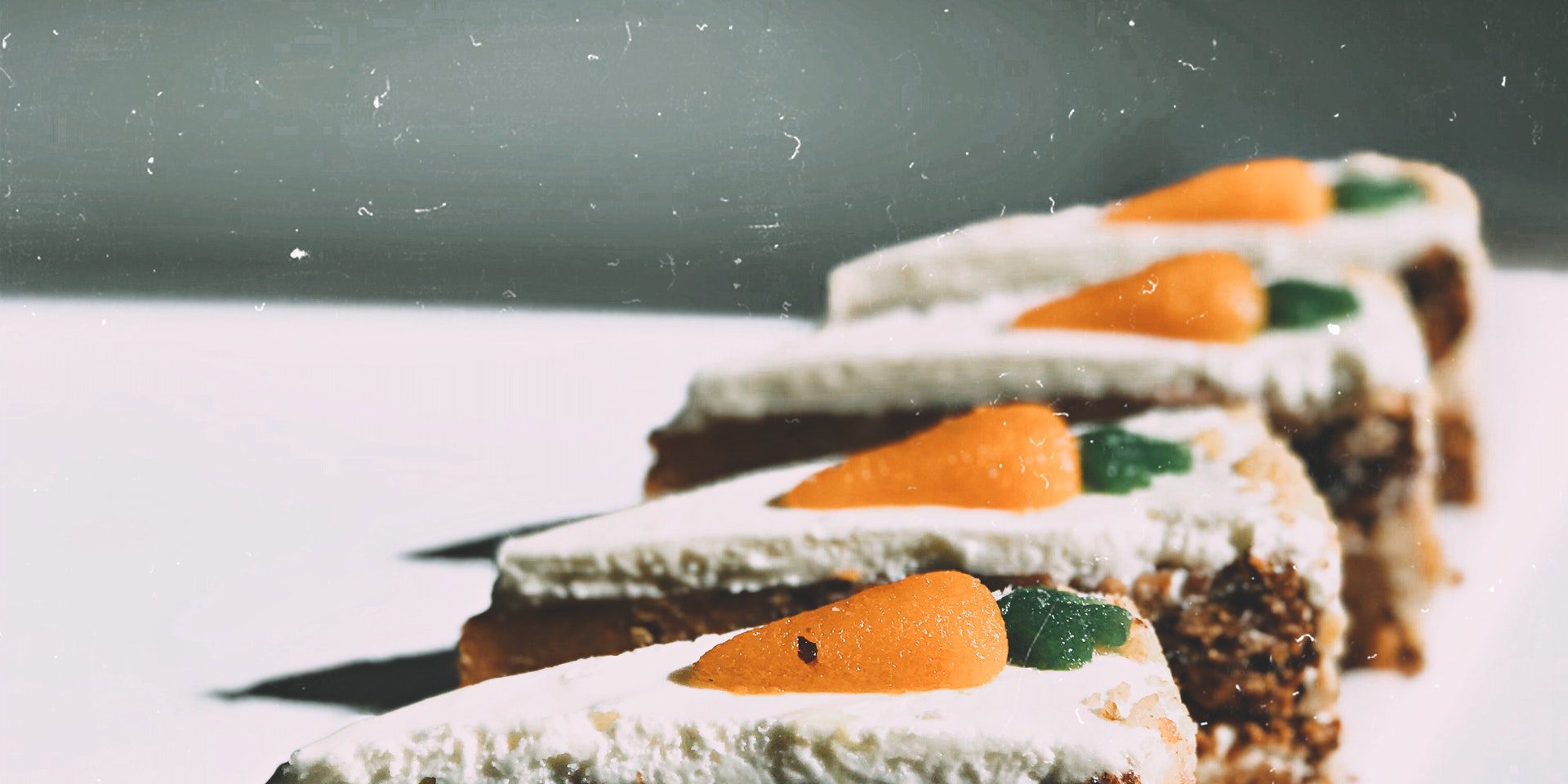 photo-of-four-sliced-carrot-cakes-2612373