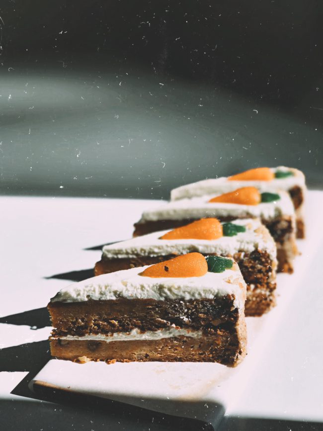 photo-of-four-sliced-carrot-cakes-2612373